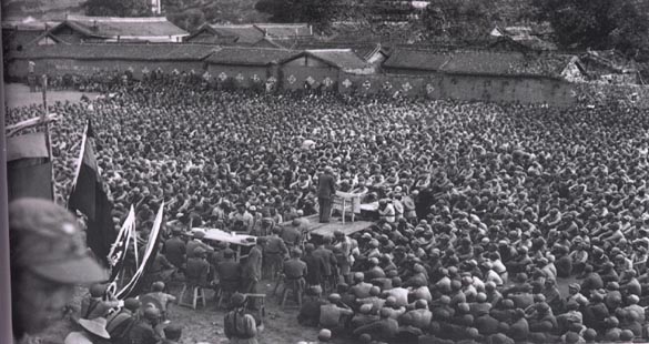 Troops of the Chinese Workers' and Peasants' Red Army marching across high mountain passes during the strategic retreat from the Jiangxi Central Soviet to northern Shaanxi.