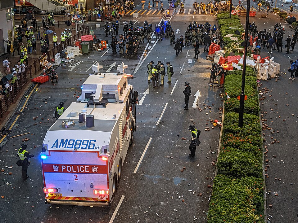 Street Confrontation in Tsuen Wan During the 2019 Protests